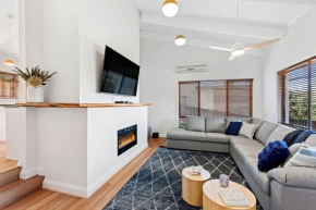 Sea Breeze Coastal Beach House Pet Friendly, Ocean Grove